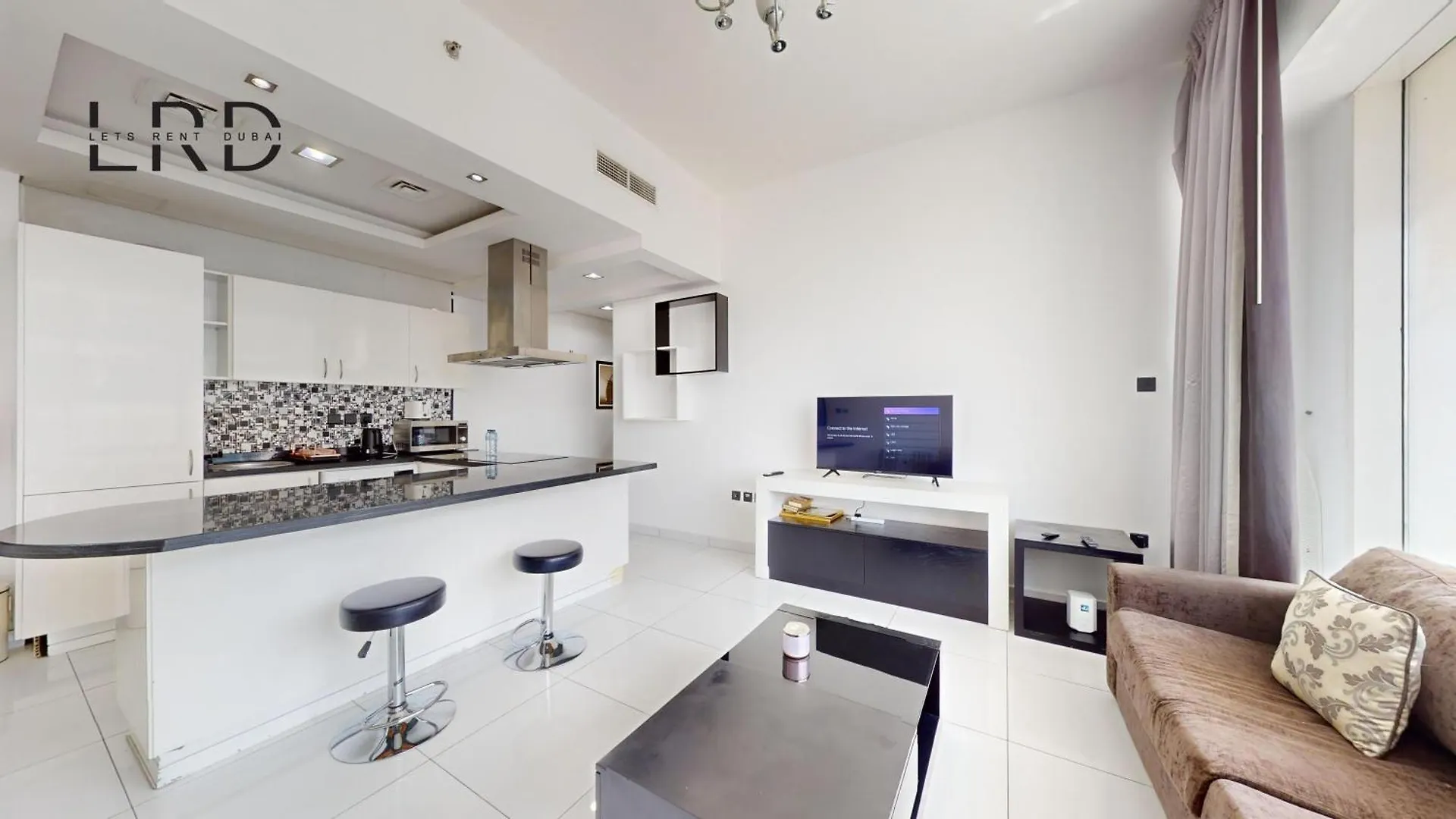 Modern & Spacious 2Br Apartment Ντουμπάι